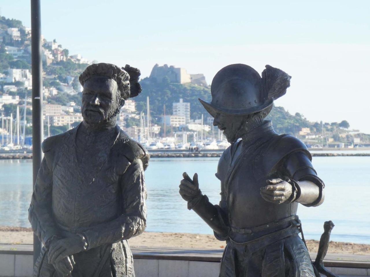 Mare Nostrum 131 Roses Bagian luar foto